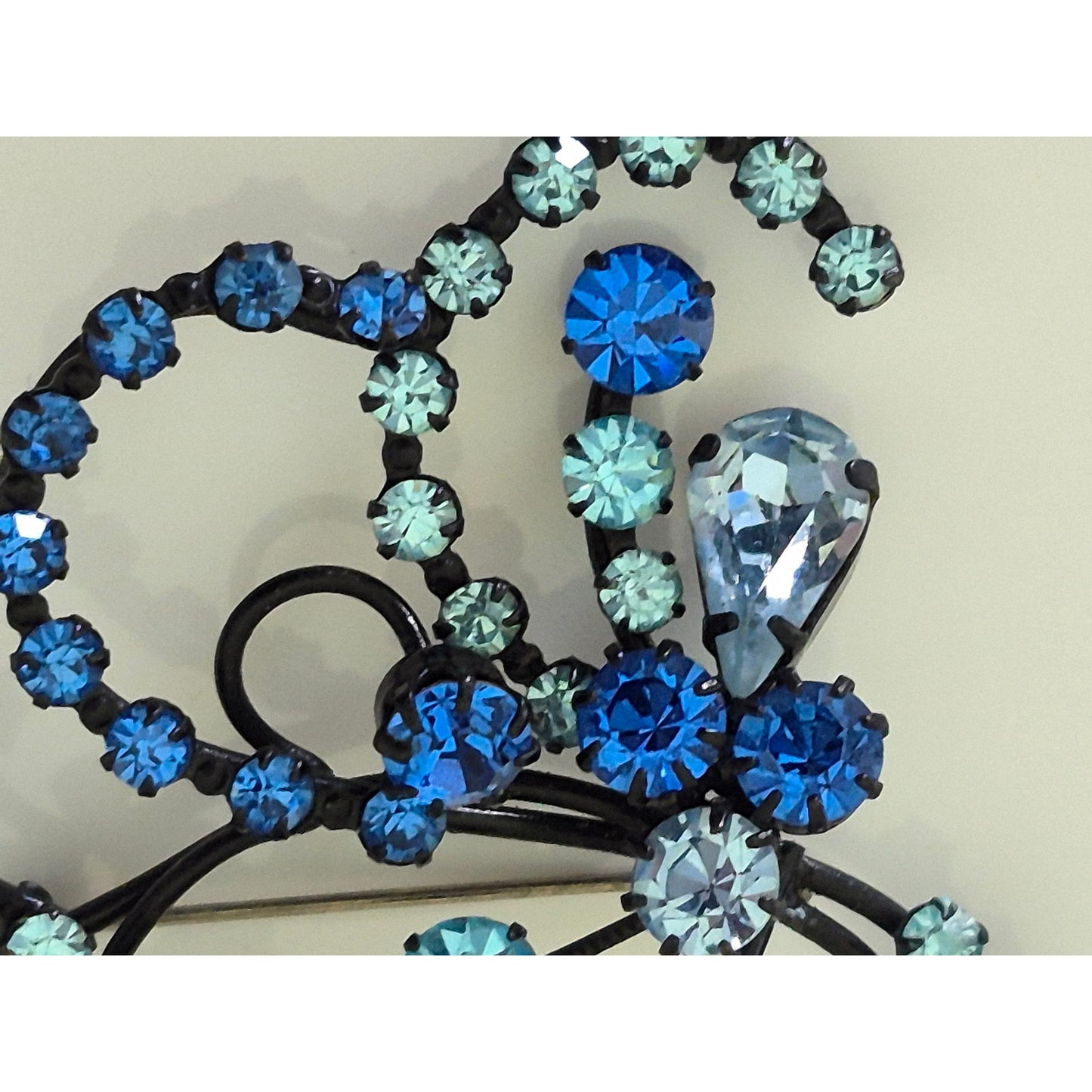 Vintage Austria Blue Crystal Rhinestone Brooch