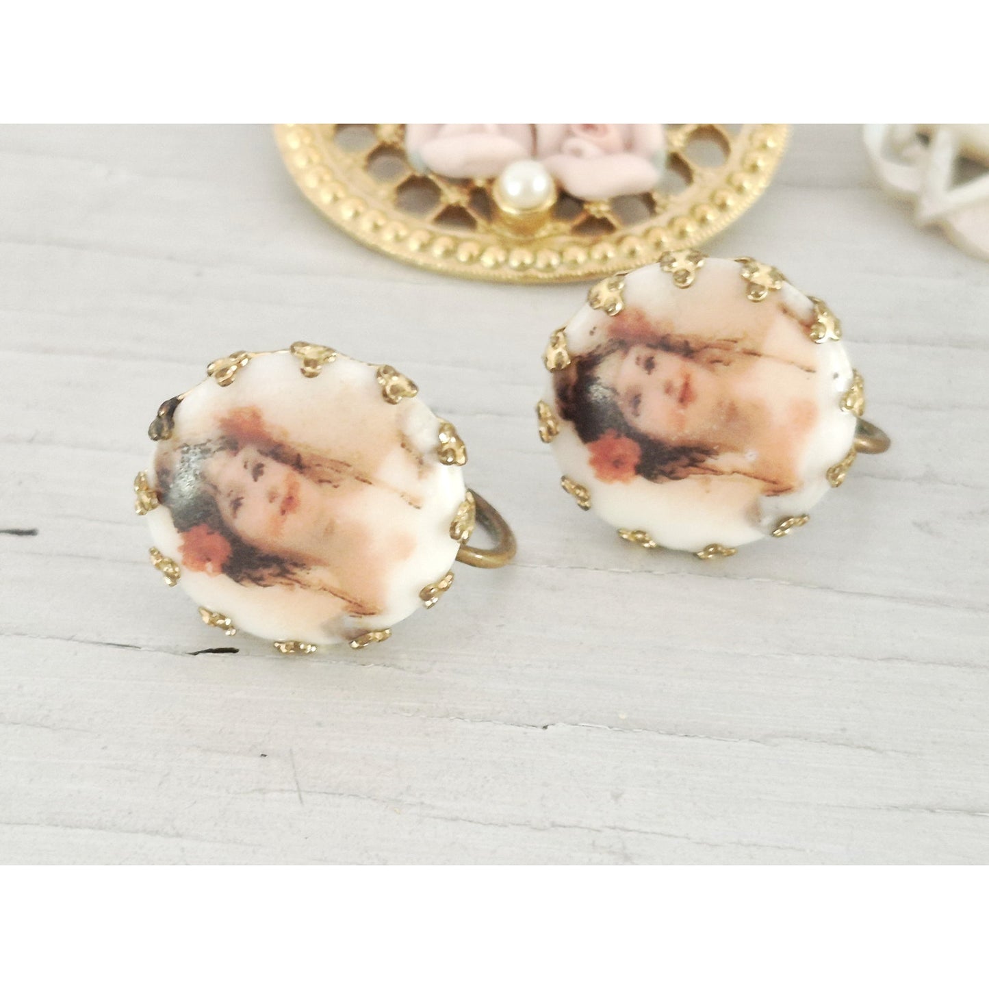 Vintage Earrings and Brooch Jewelry Lot