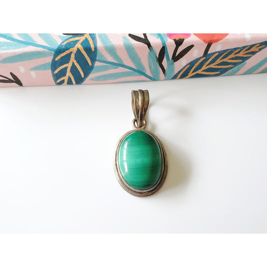 Vintage Sterling Silver Oval Malachite Pendant