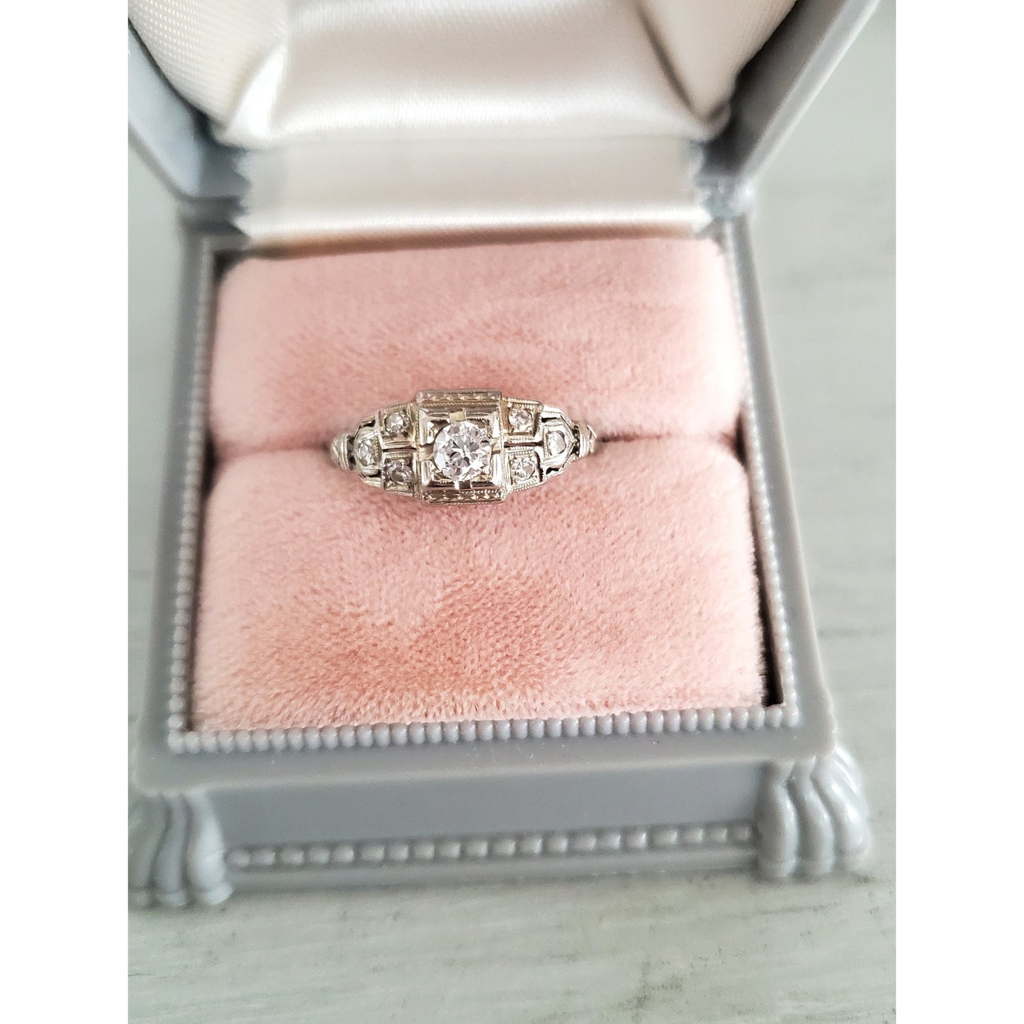 Vintage 1920s Art Deco 14K White Gold Diamond Ring