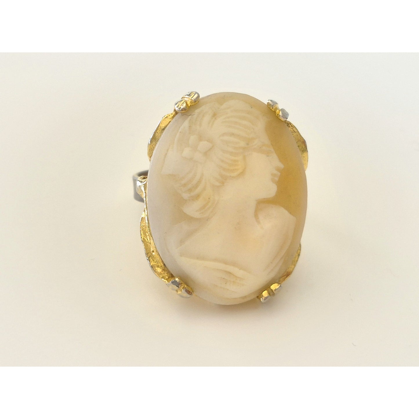 Vintage Adjustable Shell Cameo Gold-tone Ring