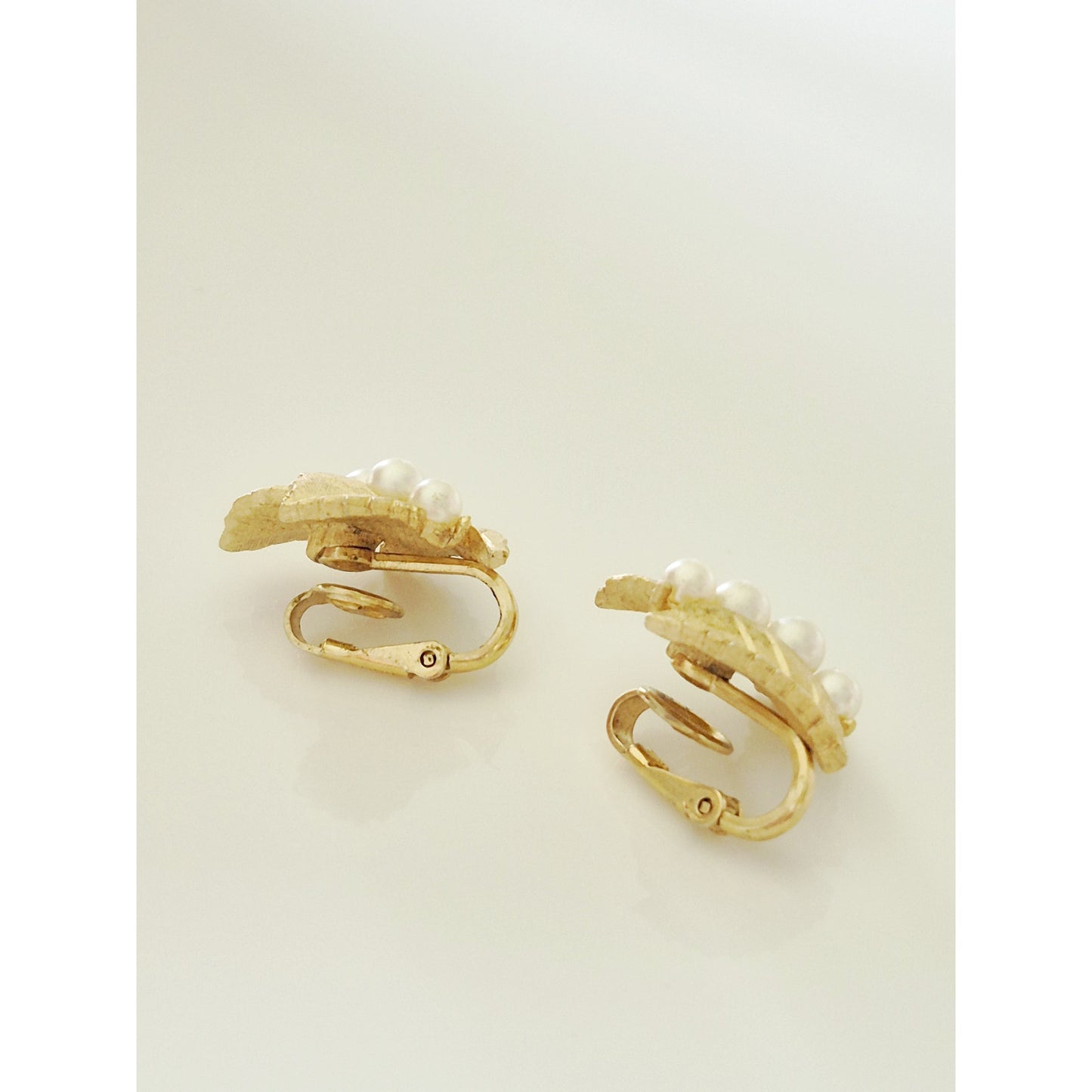 Vintage MCM Crown Trifari Faux Pearl Textured Leaf Earrings