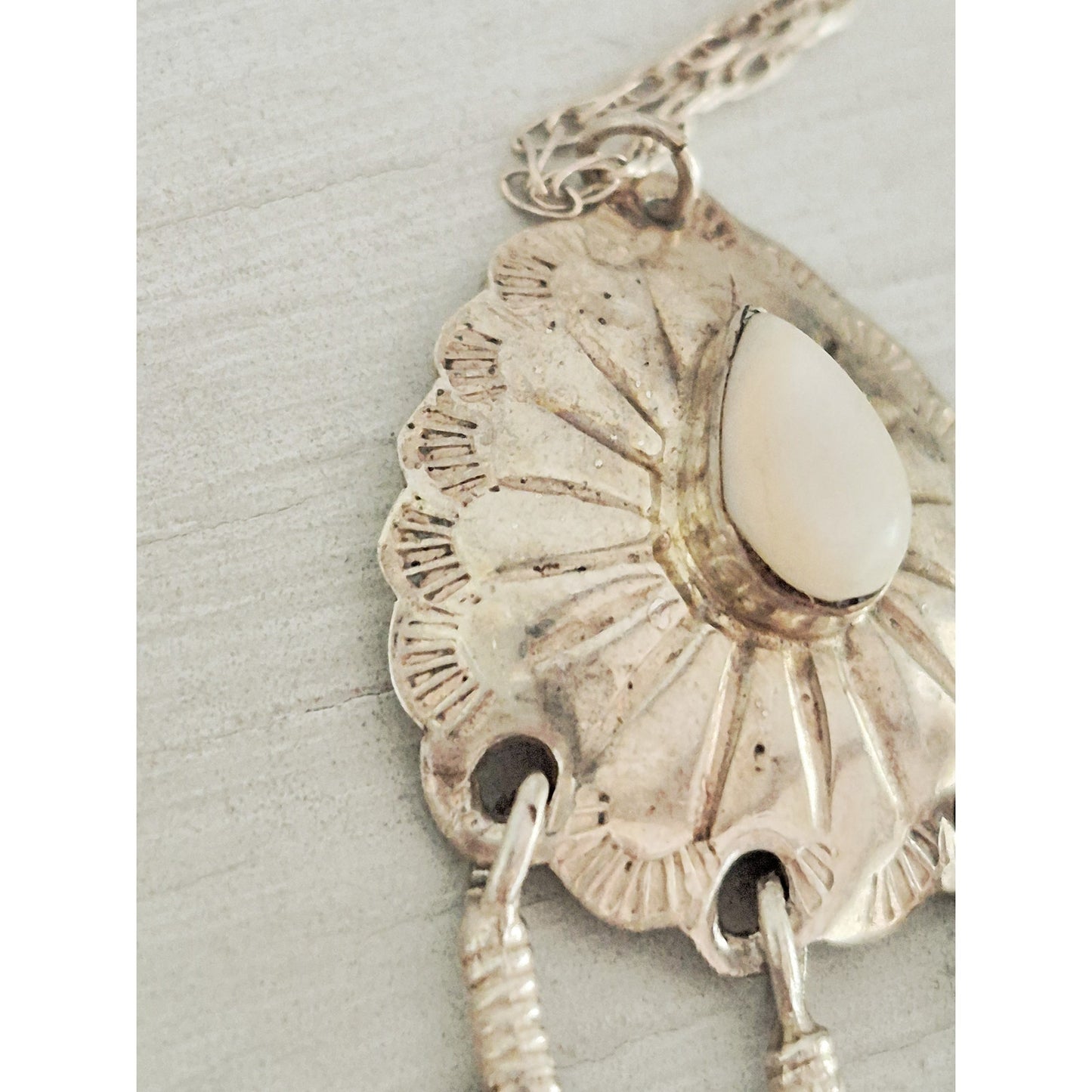 Sterling Silver Native American Navajo Mother of Pearl Necklace