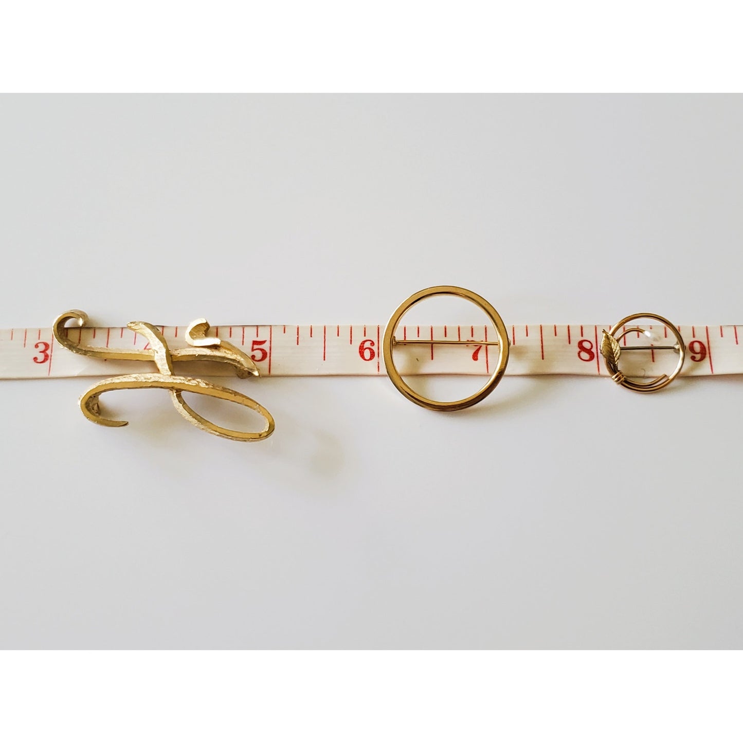 Vintage Lot of Dainty Gold Tone Brooches