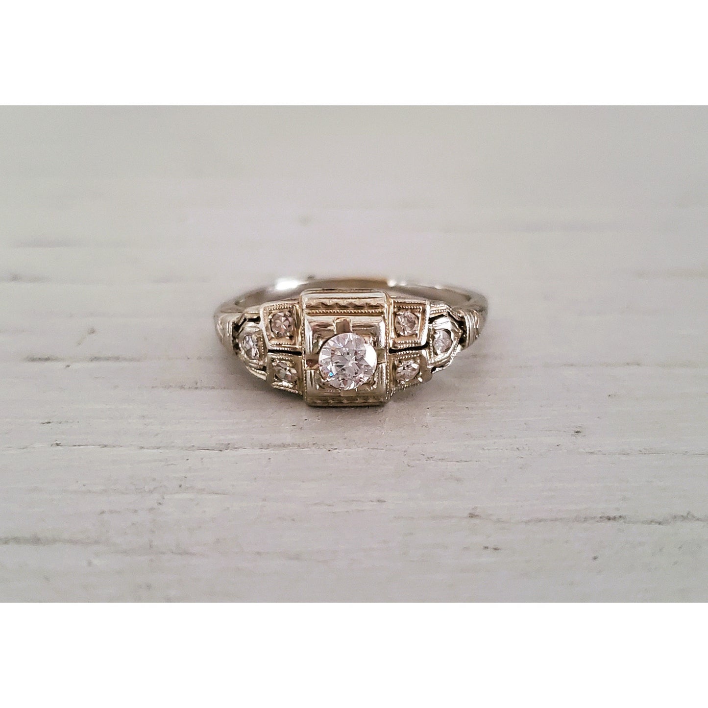 Vintage 1920s Art Deco 14K White Gold Diamond Ring