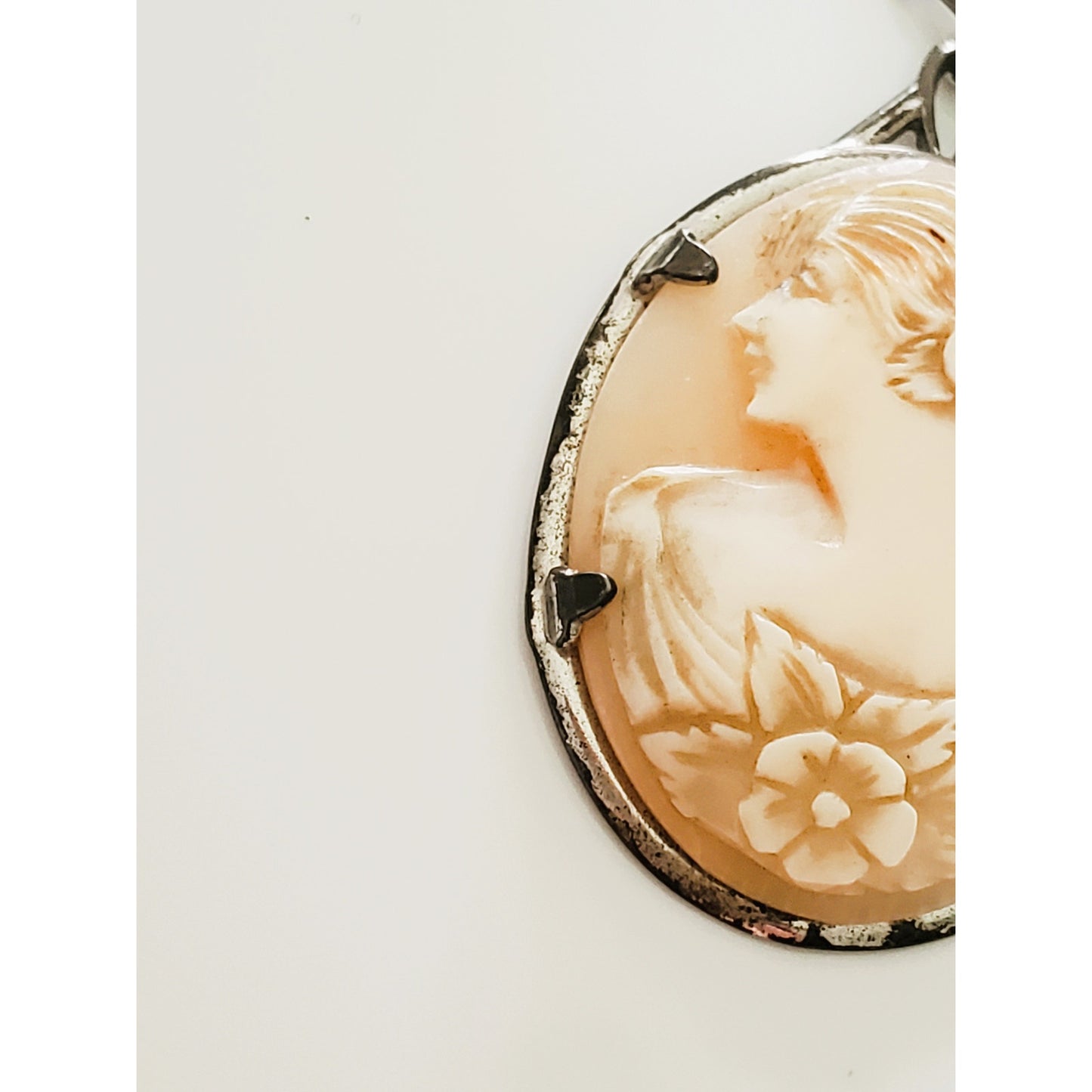 Vintage Sterling Silver Carved Cameo Pendant Necklace