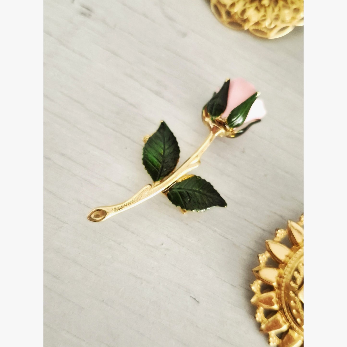 Vintage Gold-tone Brooch Lot of 6