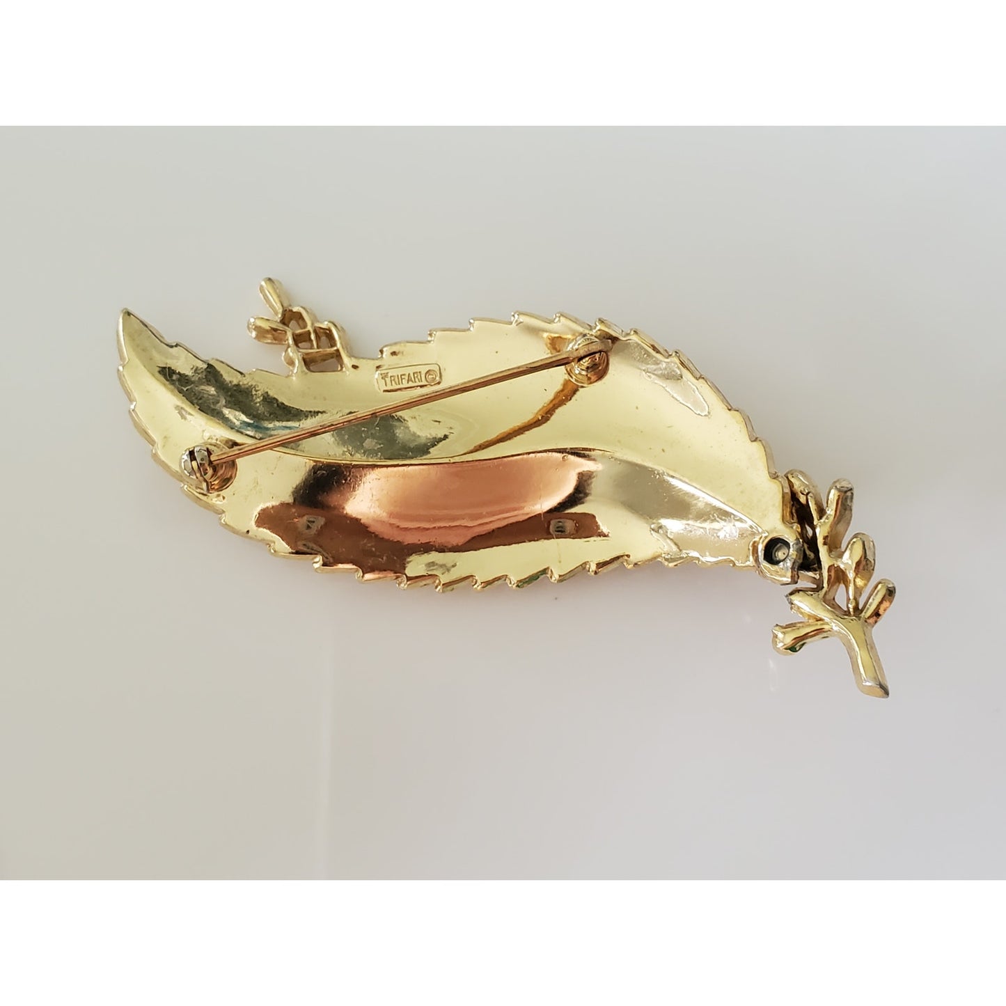 Vintage Mid-Century Crown Trifari Laurel Leaf Brooch