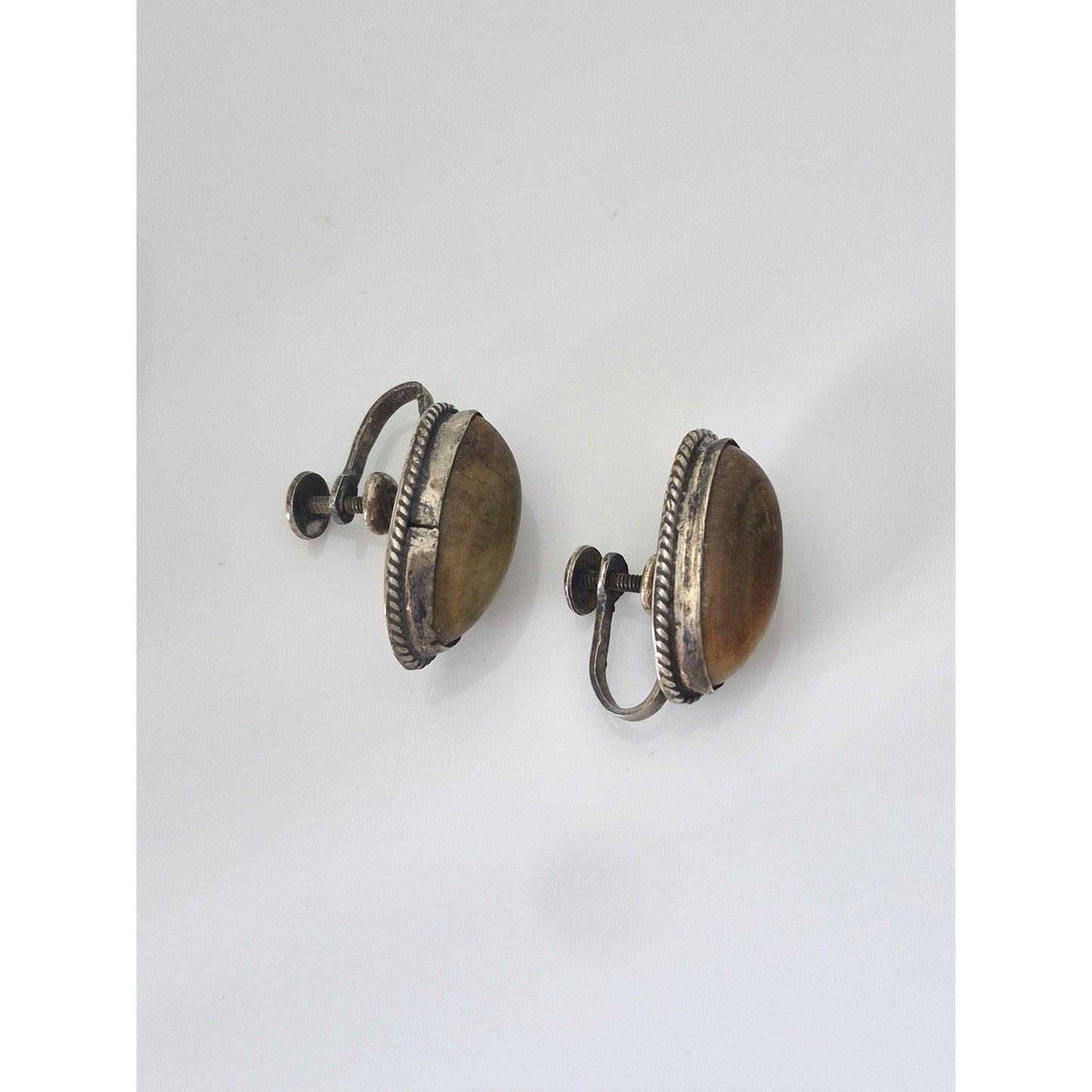 Vintage Sterling Silver Tiger Eye Oval Screw On Earrings