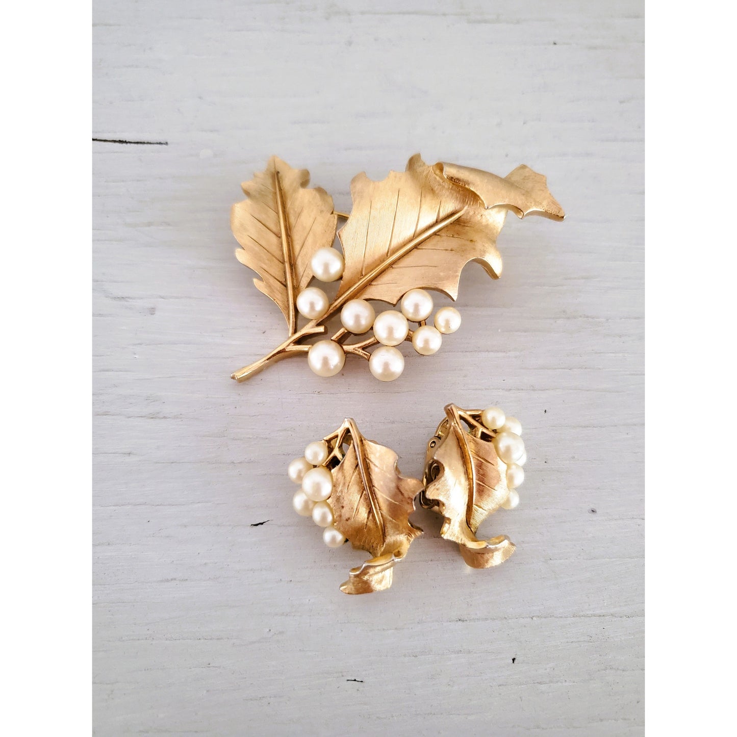 Vintage Mid-Century Crown Trifari Holly Leaf and Pearl Set