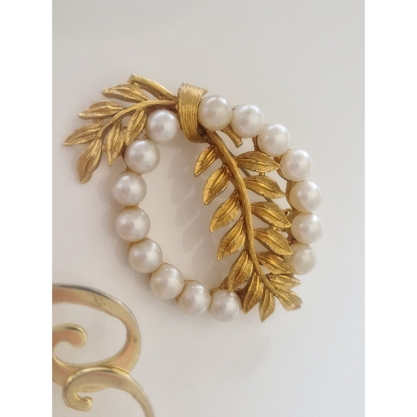 Vintage Lot of 4 Brooches