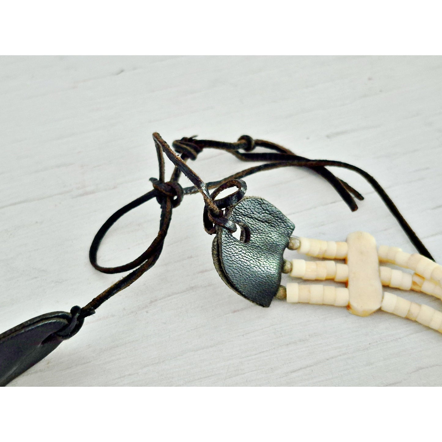Vintage Native American Buffalo Bone Hairpipe Tribal Choker