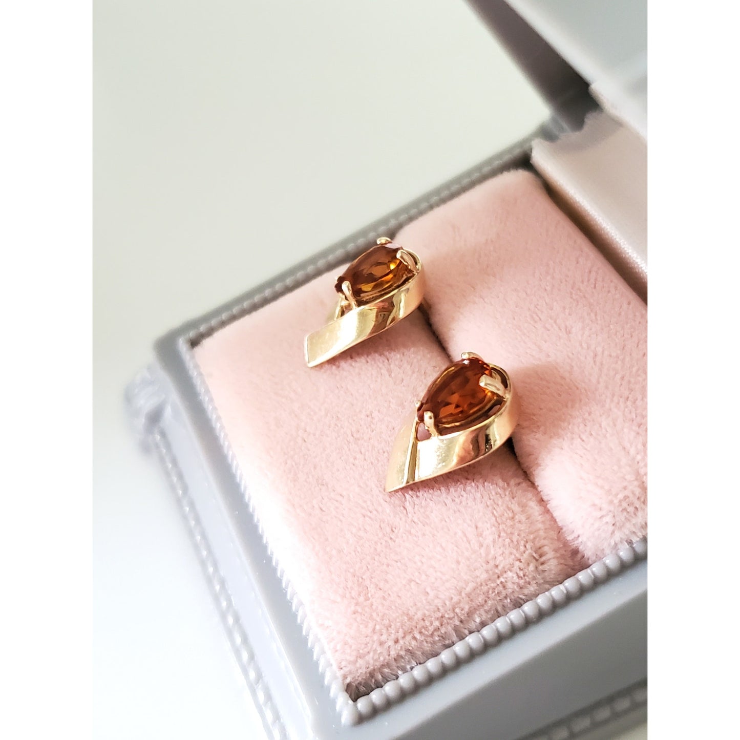 Vintage 14K Gold Citrine Earrings