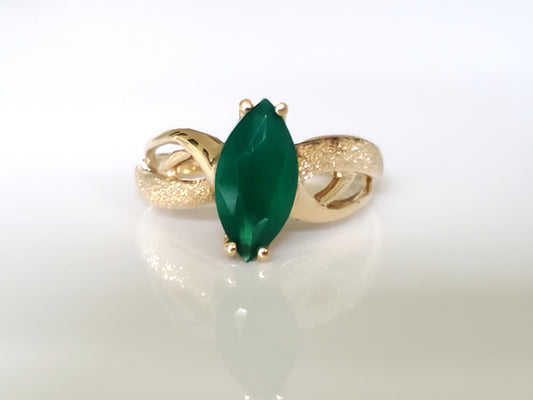 10K Gold - Vintage Chrysoprase Ring