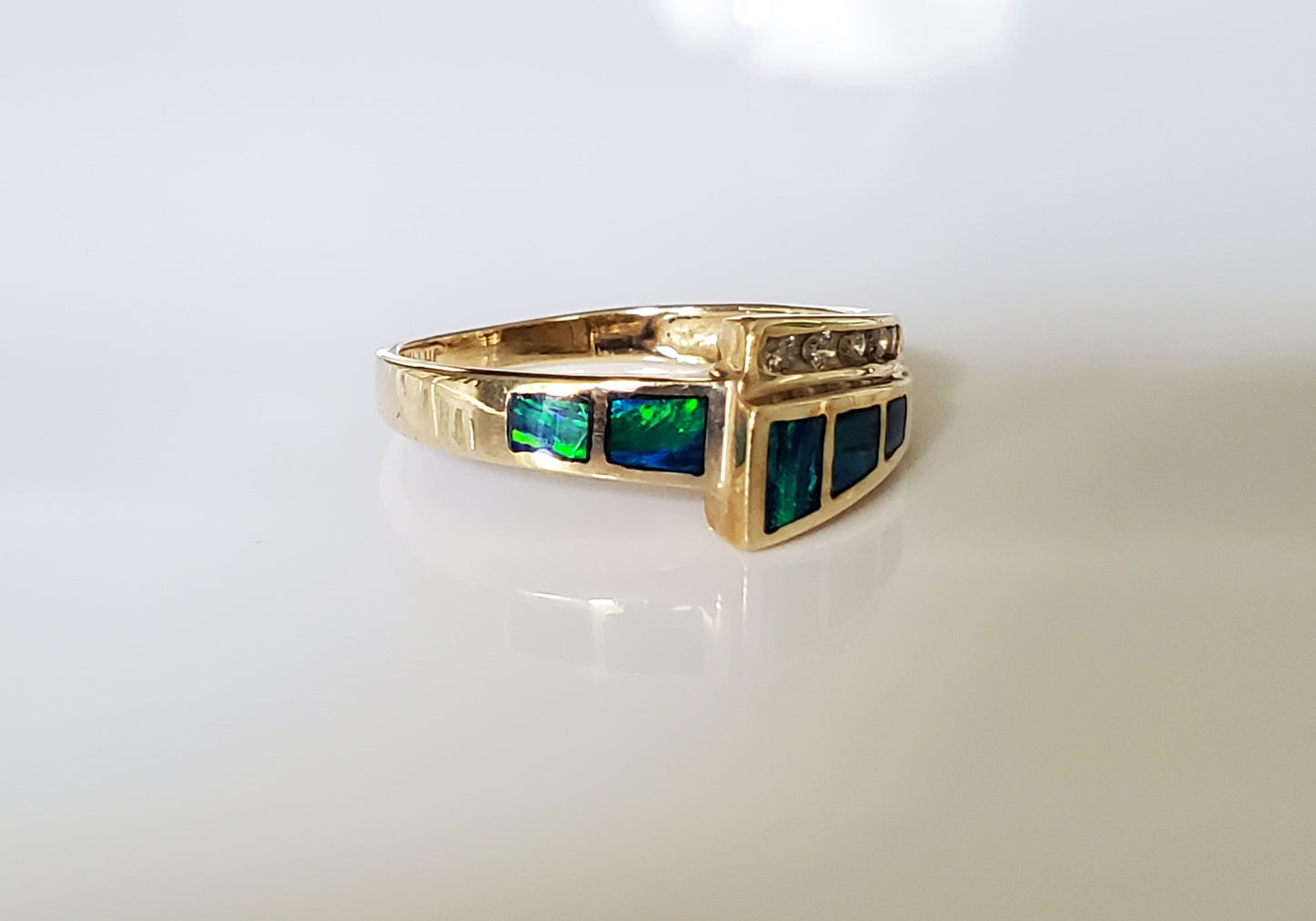 14K Solid Gold Inlaid Opal and Diamond Ring