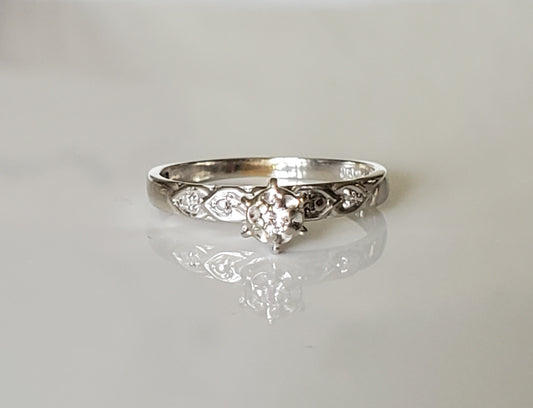 Vintage 10K White Gold .125 tcw Diamond Engagement Ring