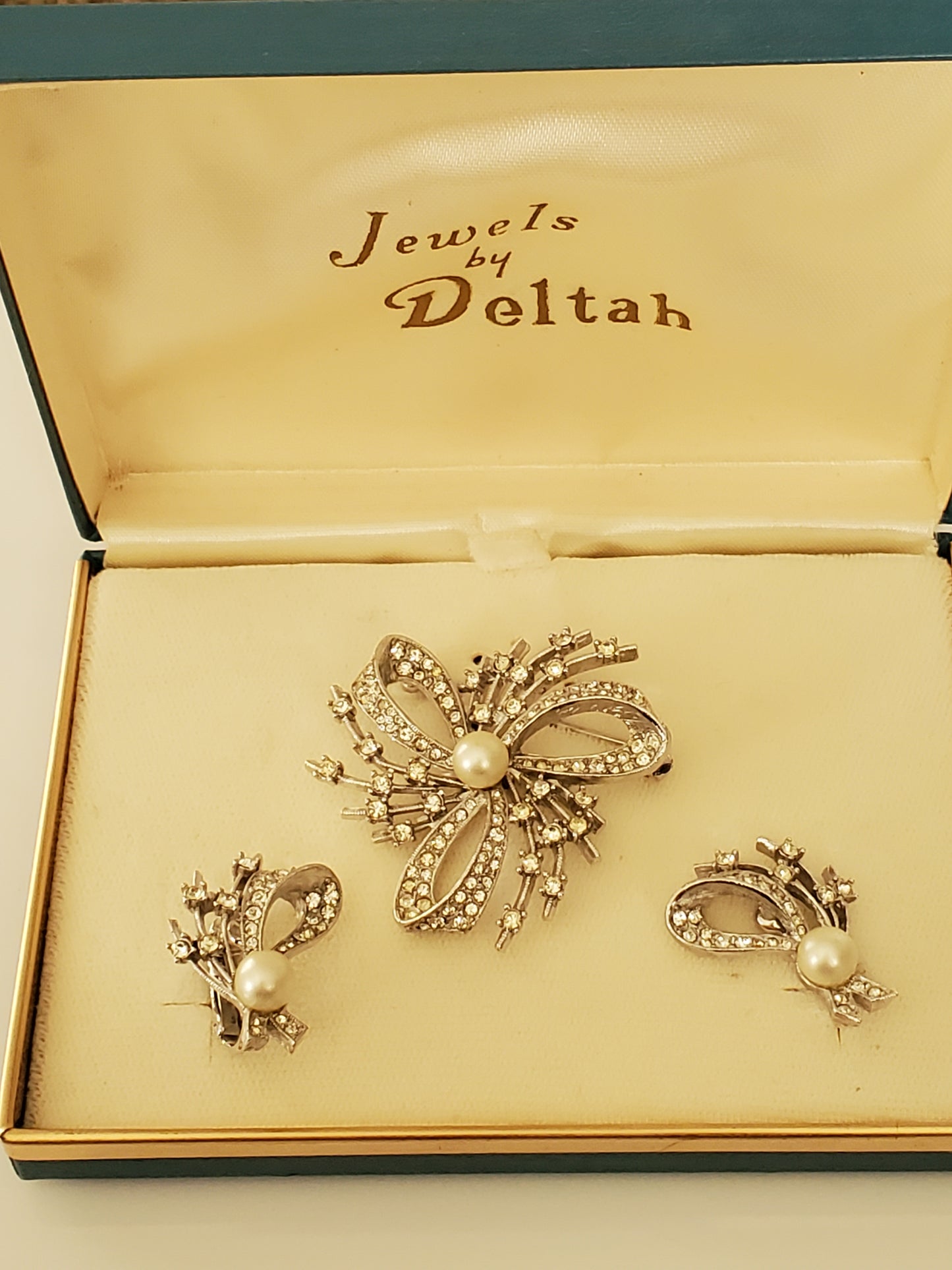 Vintage Deltah Pearl and Rhinestone Brooch and Earring Set