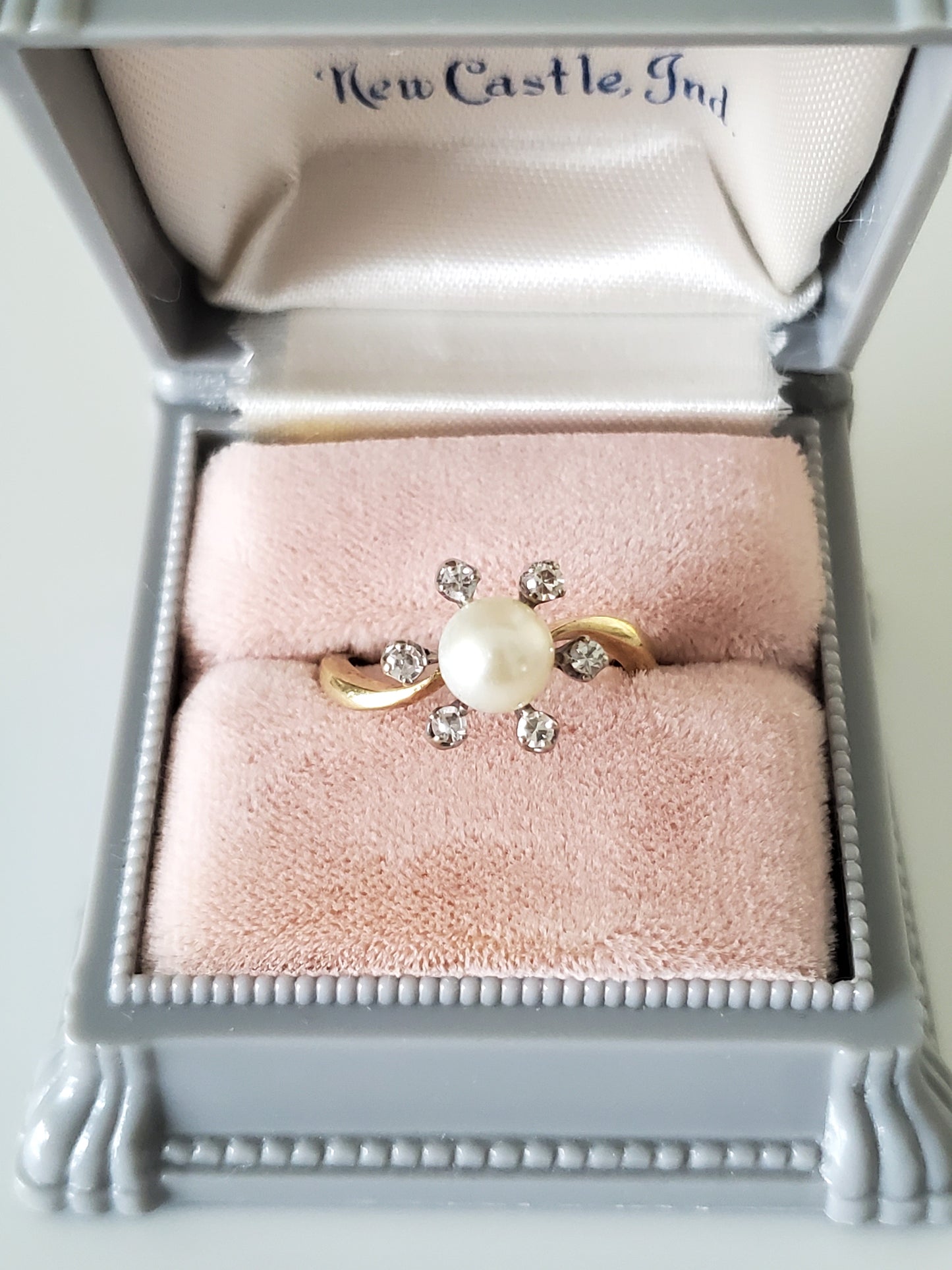 10K Gold - Vintage Cultured Pearl and White Sapphire Princess Halo Ring