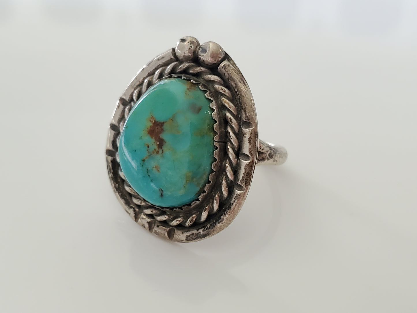 Vintage Southwestern Turquoise Sterling Silver Ring