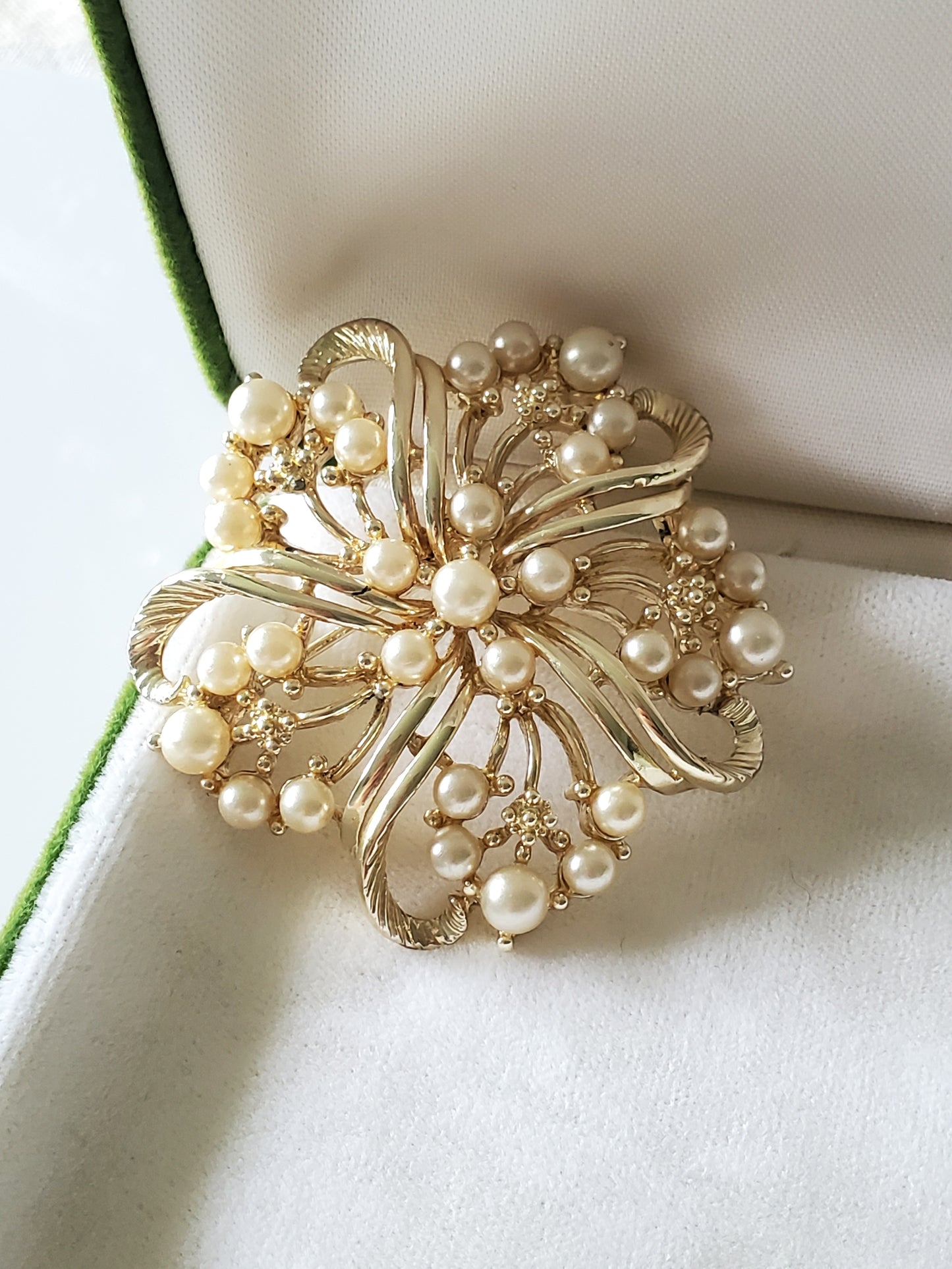 Vintage Pearl and Floral Brooch