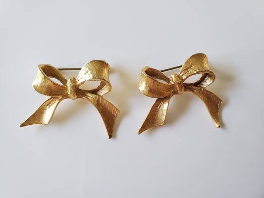 Adorable Vintage Bow-Tie Pins - Pair