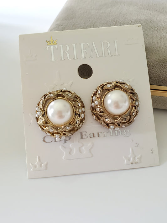 Vintage Faux Pearl Clip On Earrings