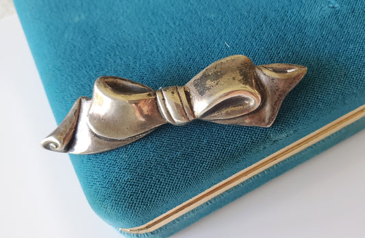 Vintage Estate Sterling Silver Bow-tie Pin Brooch