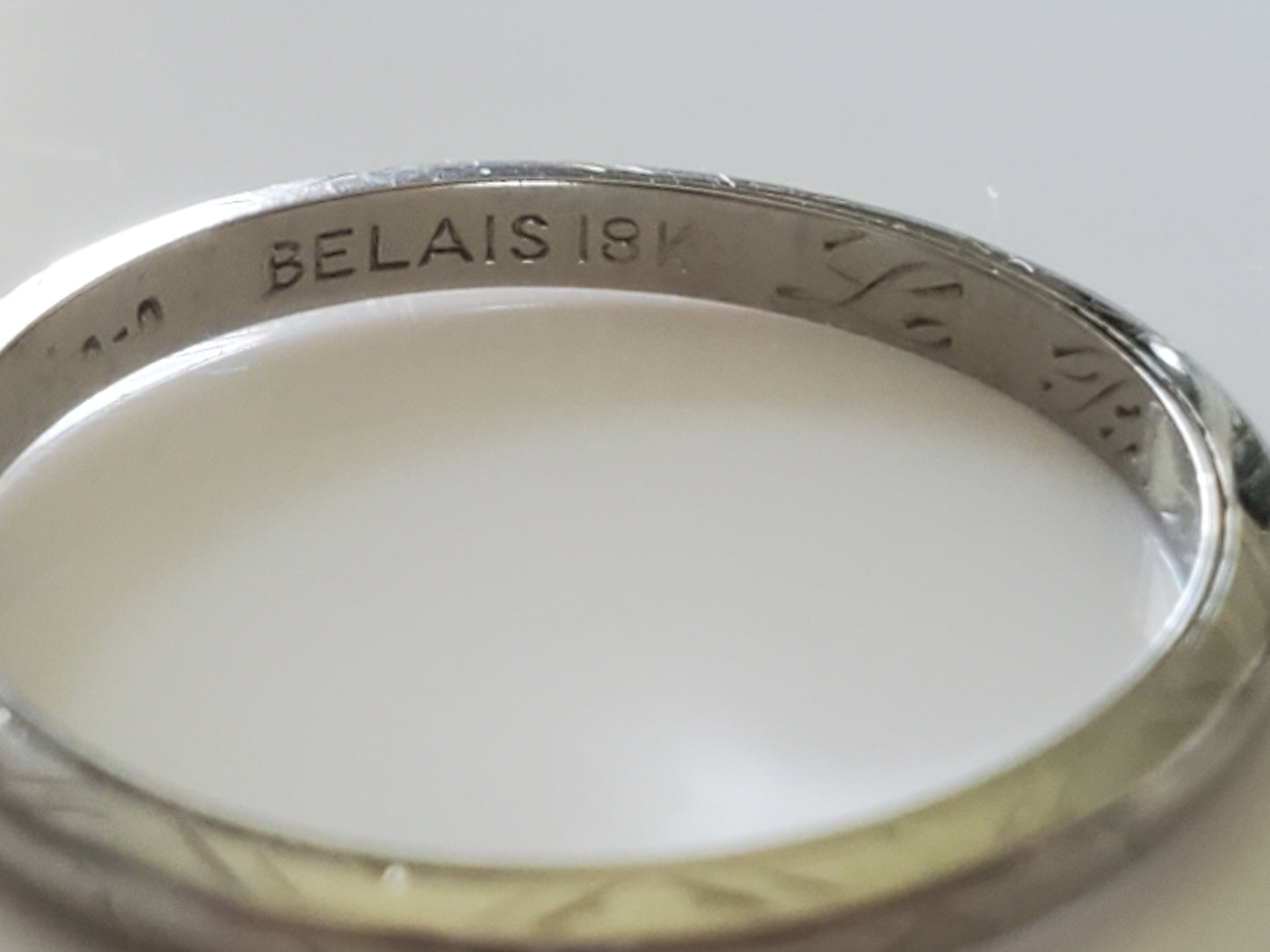 Antique 1928 Engraved 18K White Gold Belais Wedding Band