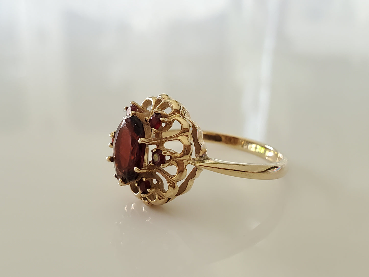 10K Gold - Vintage Garnet Princess Ring