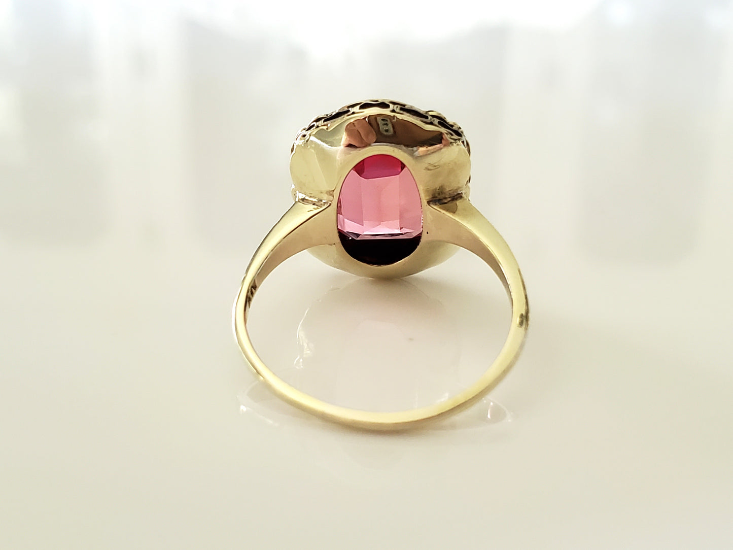 14K Gold - Vintage Mid-Century Ruby and Enamel Ring