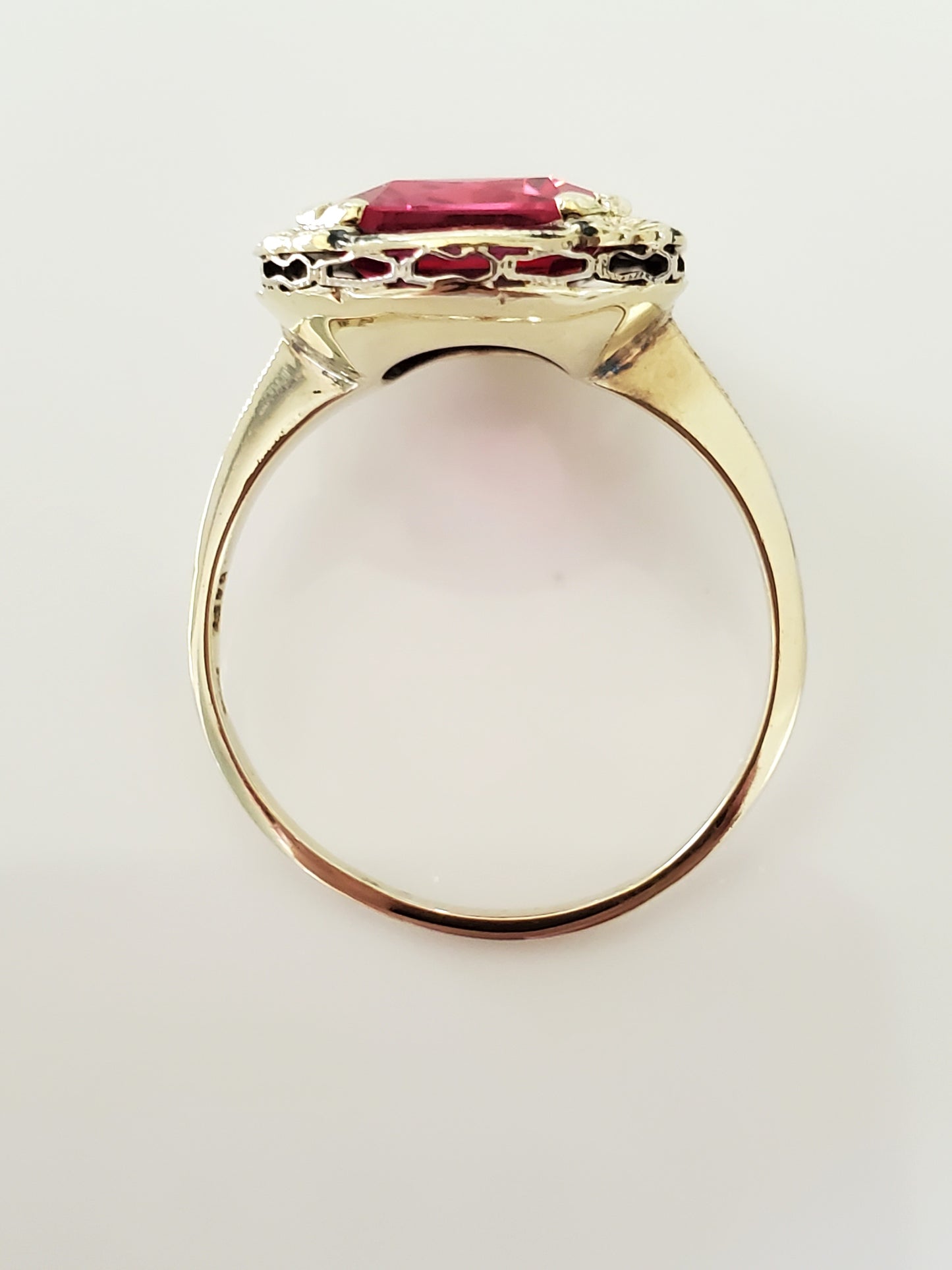 14K Gold - Vintage Mid-Century Ruby and Enamel Ring