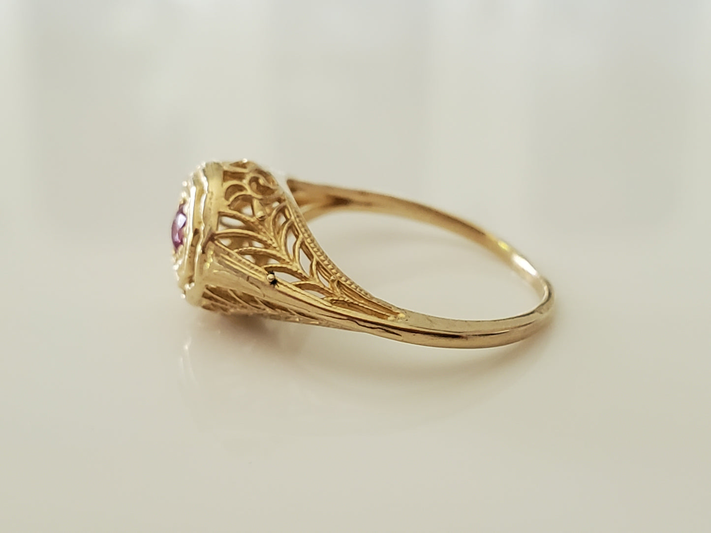 Delicate 14K Yellow Gold Victorian Art Deco Filigree Ruby Ring