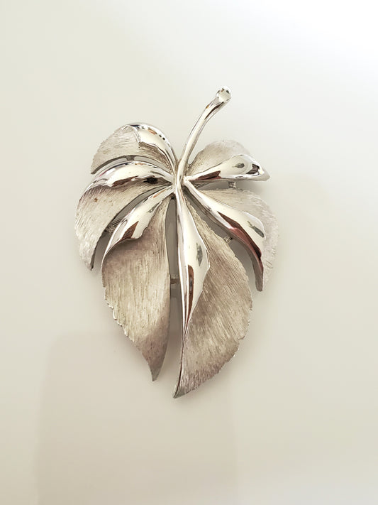 Vintage Mid-Century Crown Trifari Leaf Brooch