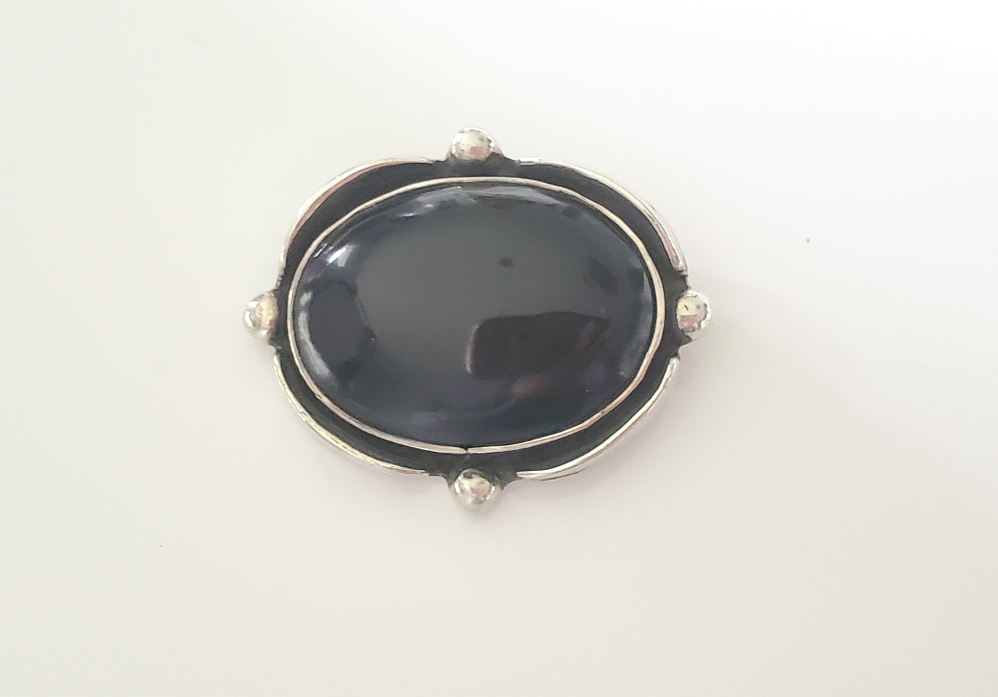 Vintage Sterling Silver Oval Onyx Carbochon Pendant Brooch