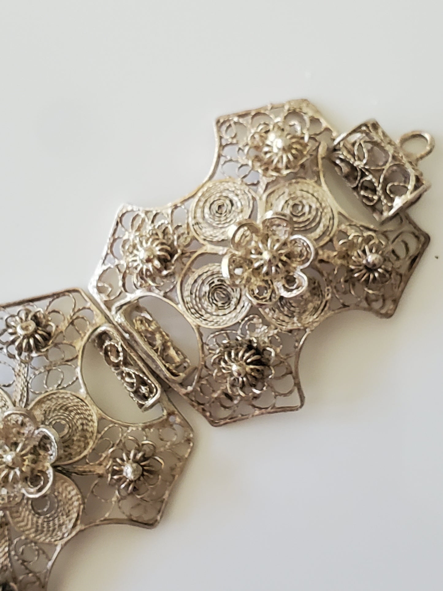 Vintage Silver Filigree Flower Link Bracelet