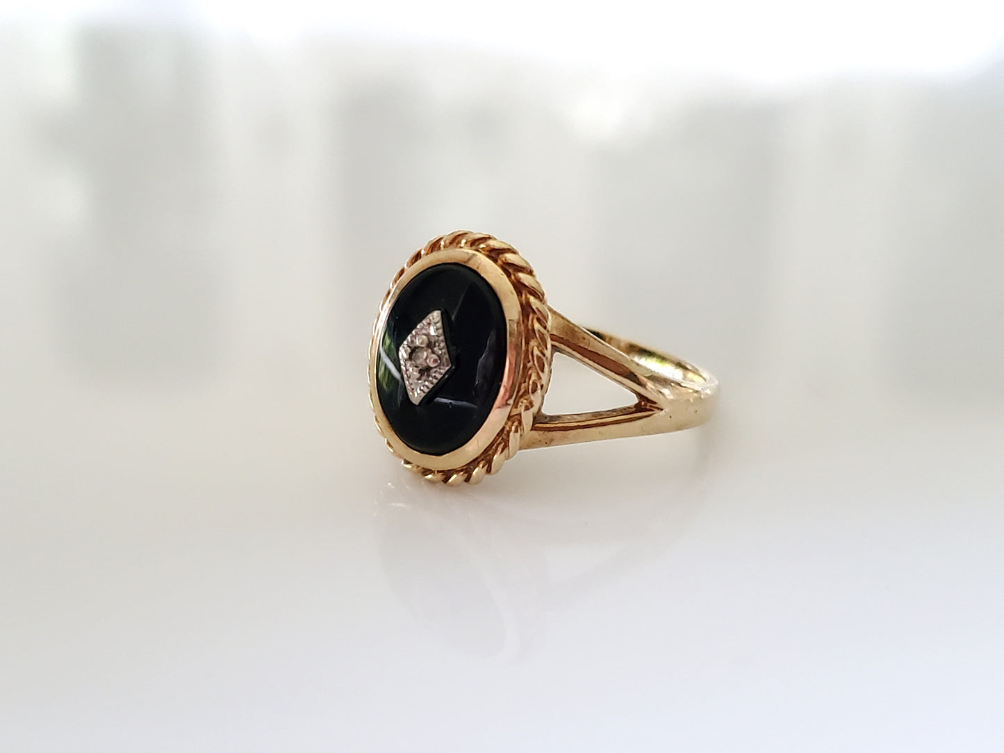 Vintage 10K Gold Onyx and Diamond Ring