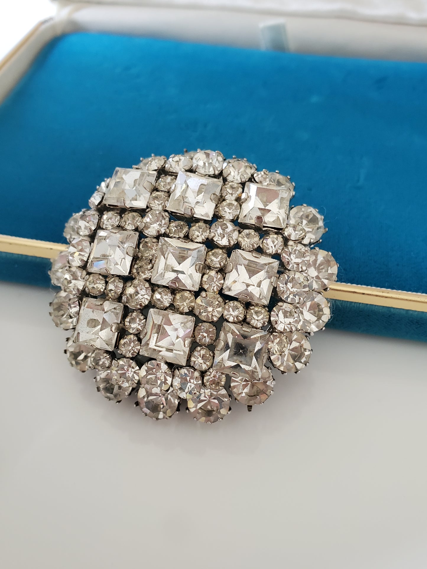 Vintage Mid-century Weiss Designer Clear Rhinestone Dome Brooch