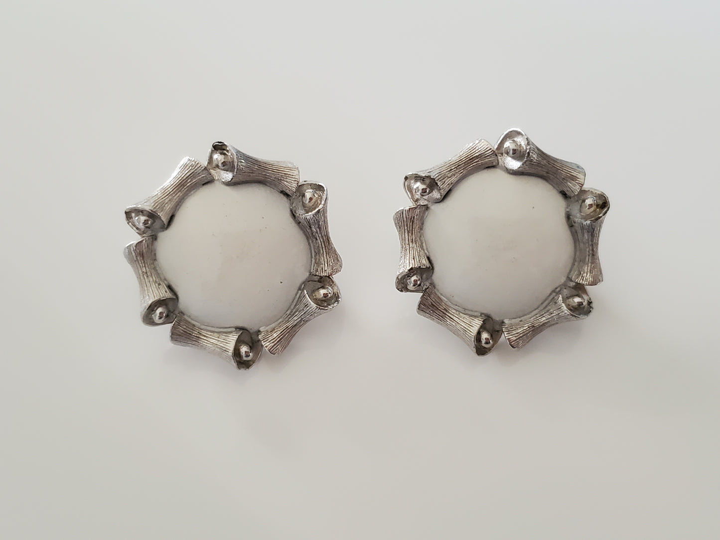 Vintage Mid-century Crown Trifari White and Silver Earrings