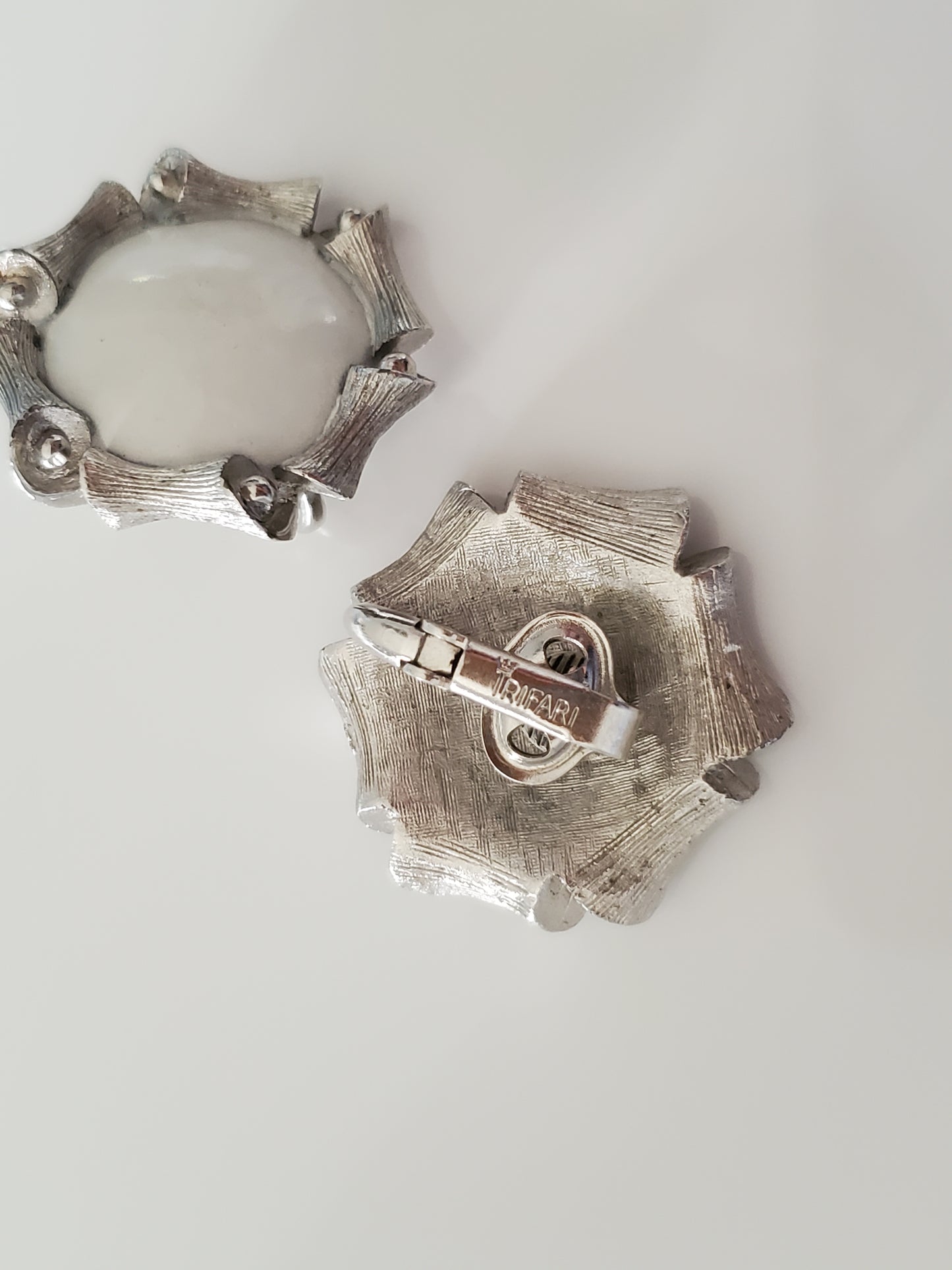 Vintage Mid-century Crown Trifari White and Silver Earrings