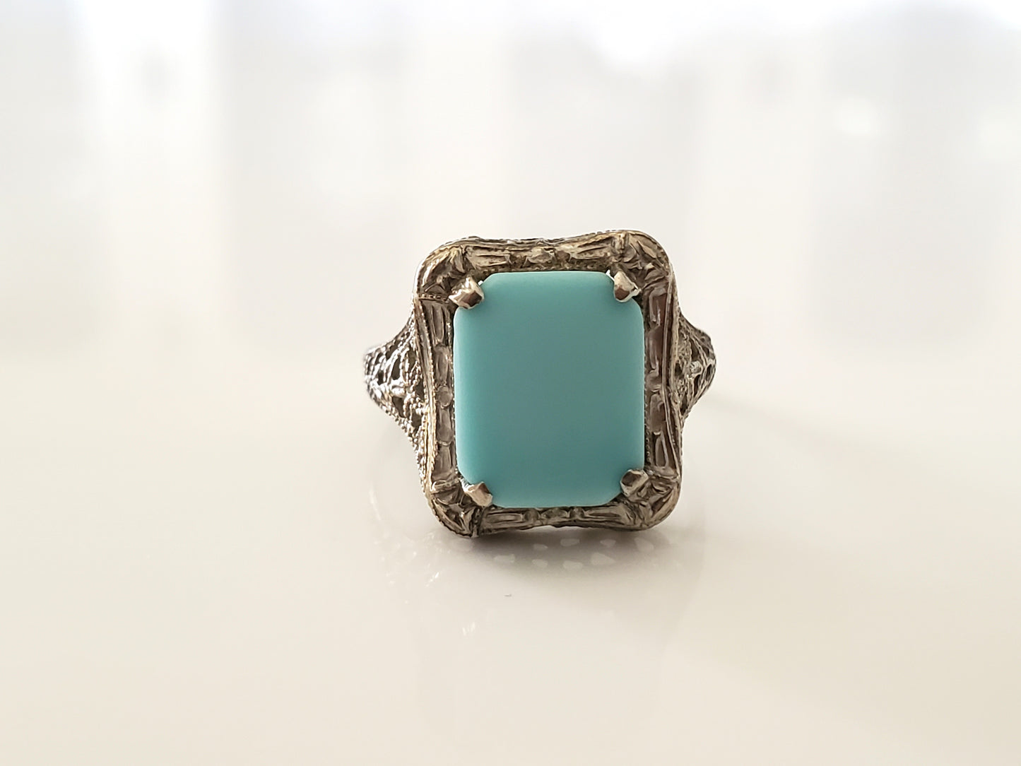 Antique 1920s Art Deco 10K Solid Gold Filigree Ring with Light Blue Stone