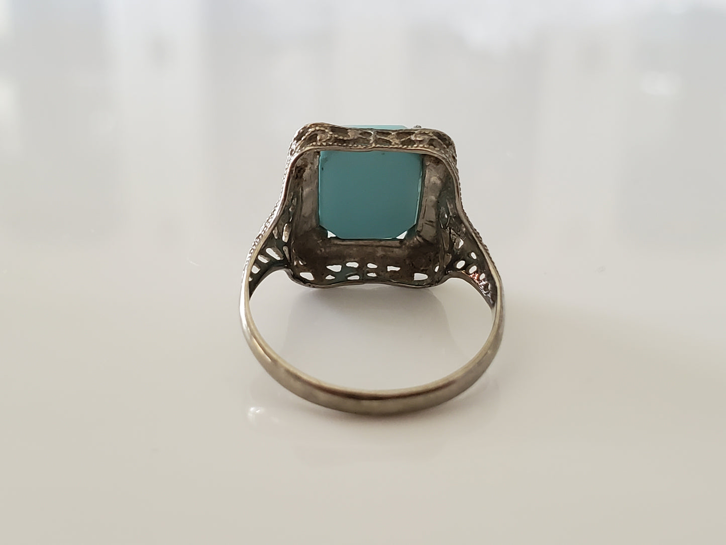 Antique 1920s Art Deco 10K Solid Gold Filigree Ring with Light Blue Stone