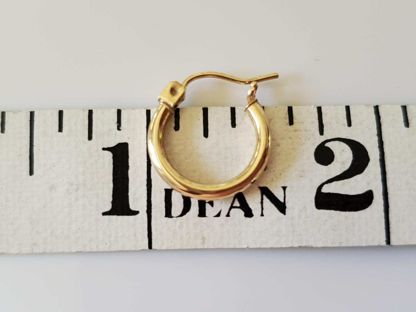 10K Solid Gold Small Light-weight Hollow Round Hoop Earrings