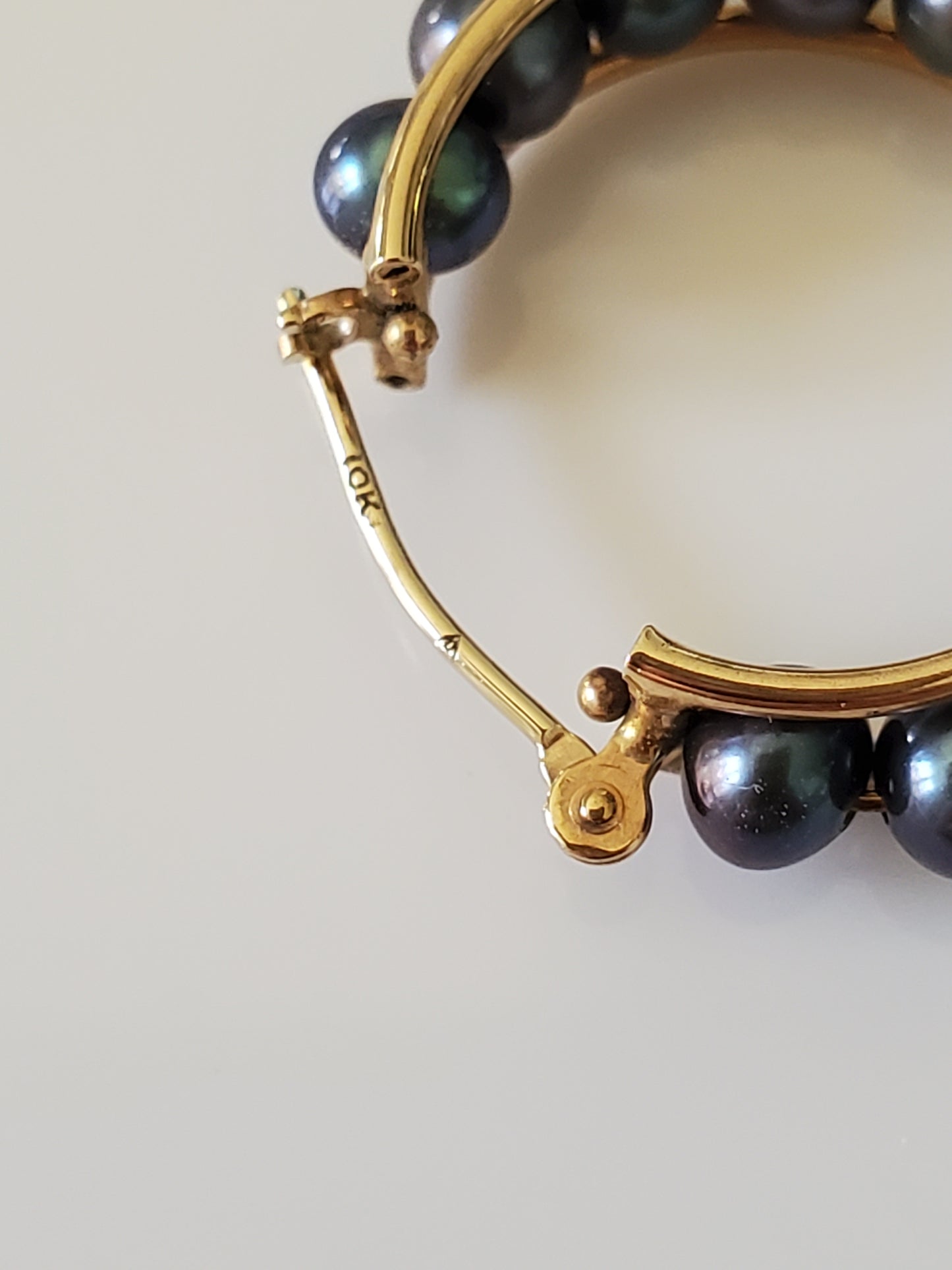 Vintage 10K Gold Cultured Tahitian Pearl Hoop Earrings