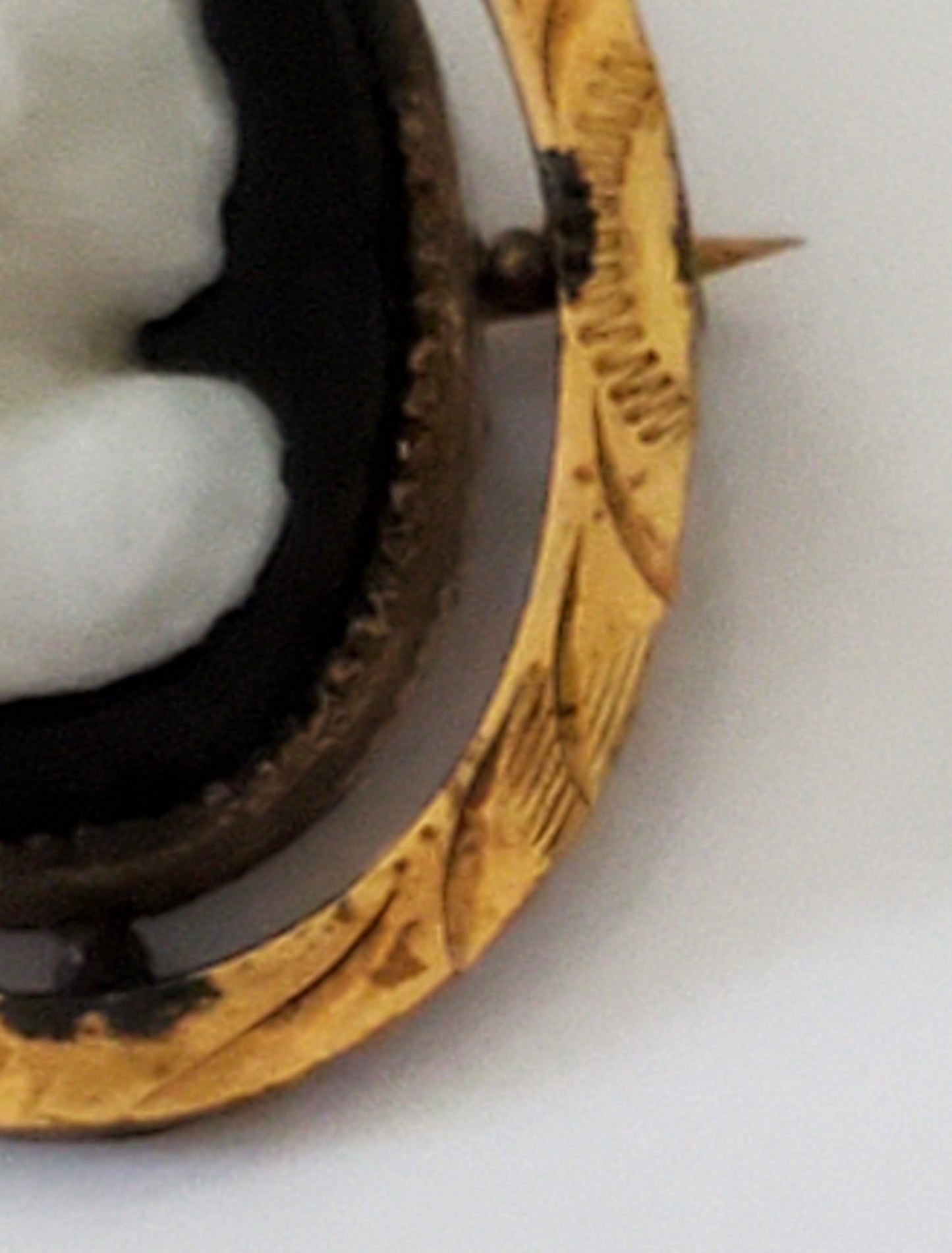 Vintage Gold-fill Black and White Stone Cameo C-Clasp Brooch