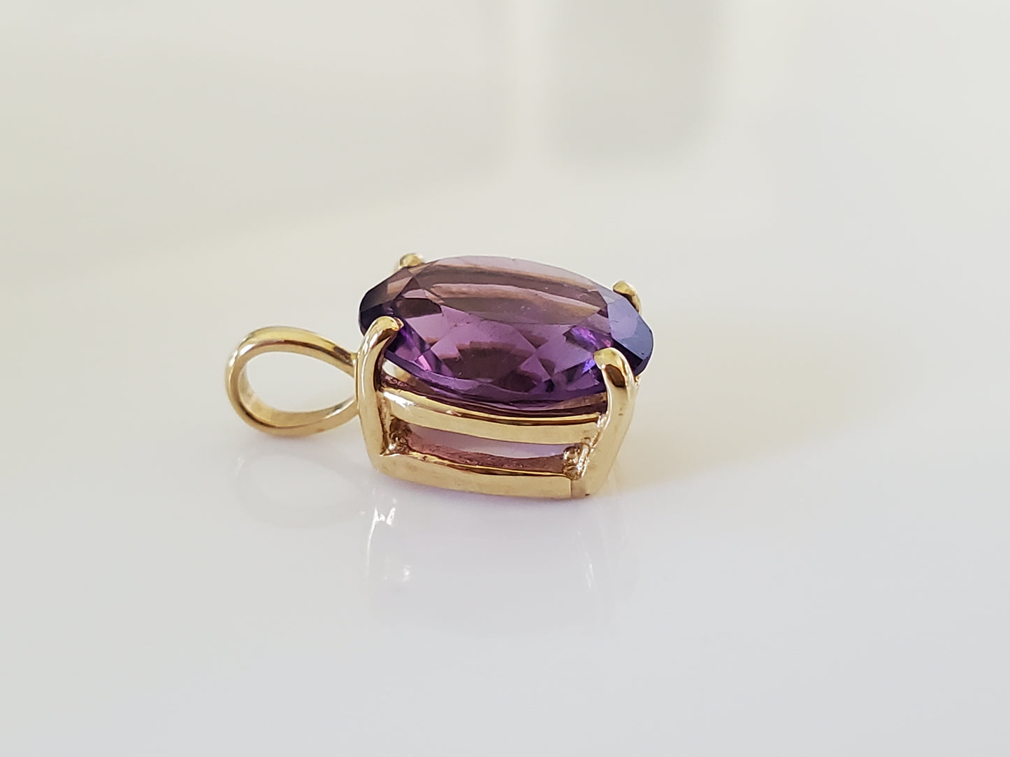 14K Solid Gold 3.2 ct Oval Amethyst Pendant