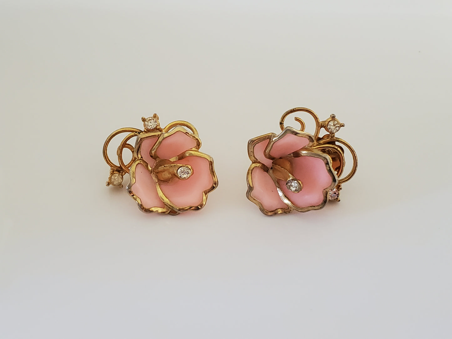 Vintage Pink Milk Glass Floral Clip On Earrings