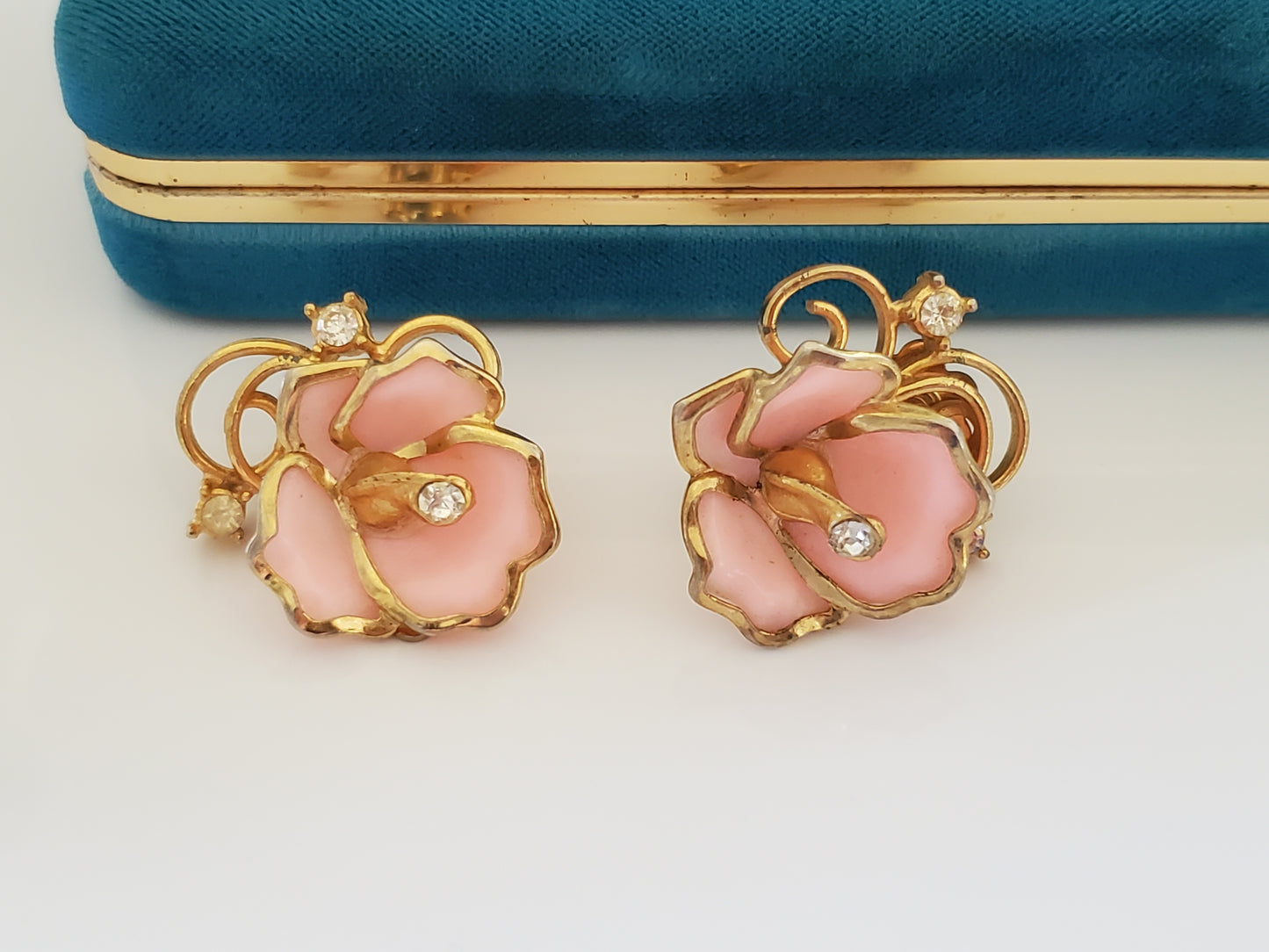 Vintage Pink Milk Glass Floral Clip On Earrings