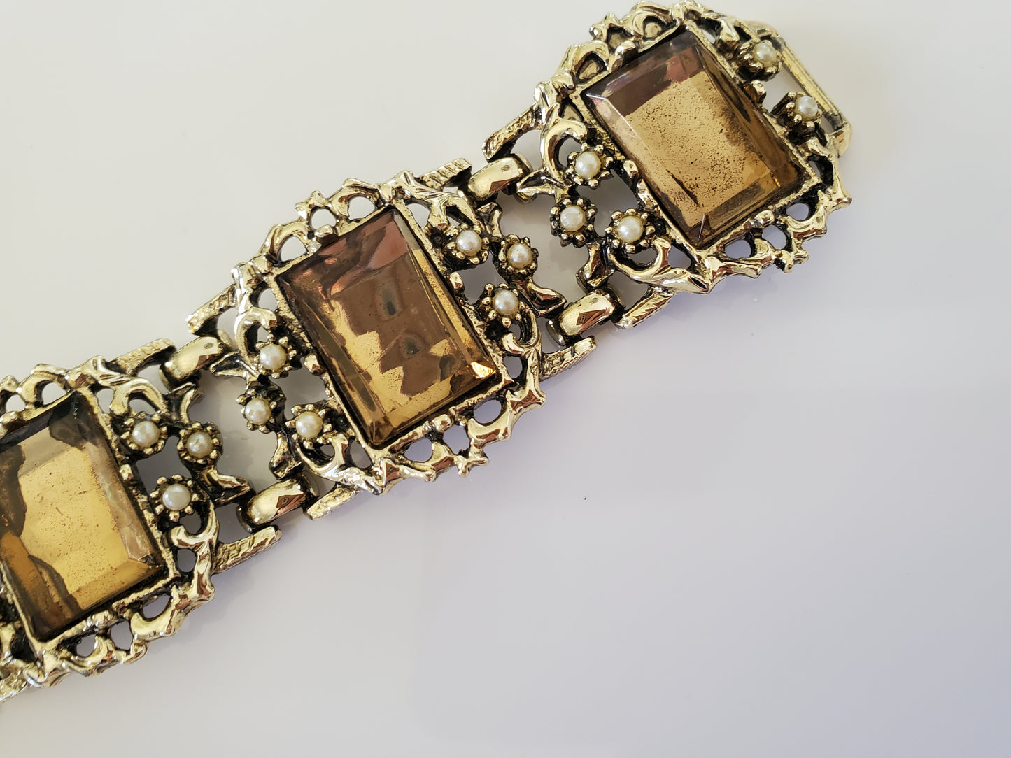 Vintage 1960s Unsigned Selro Faux Amber and Pearl Bracelet