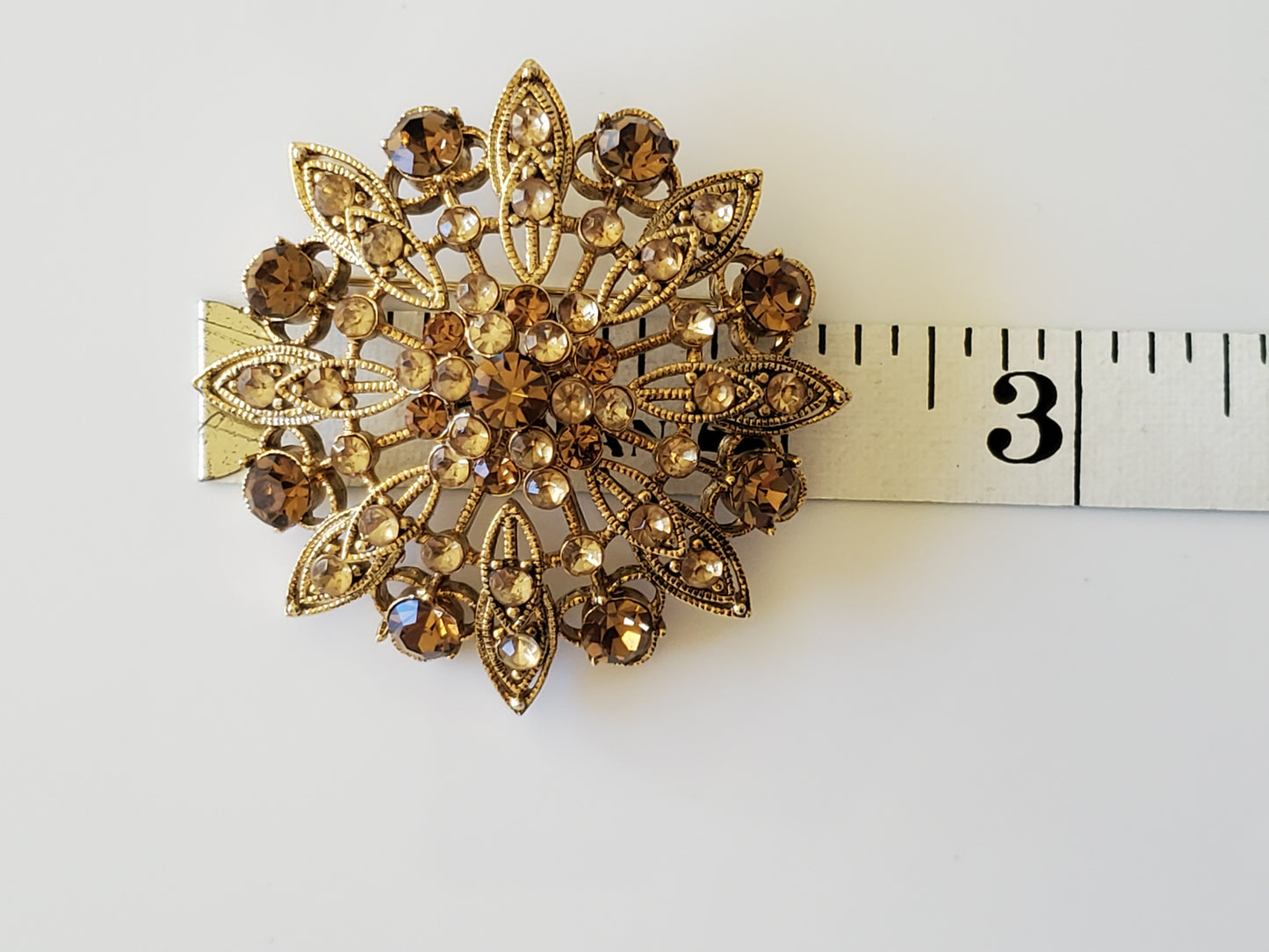 Vintage LC Liz Claiborne Slightly Domed Brown and Amber Floral Burst Brooch Pin