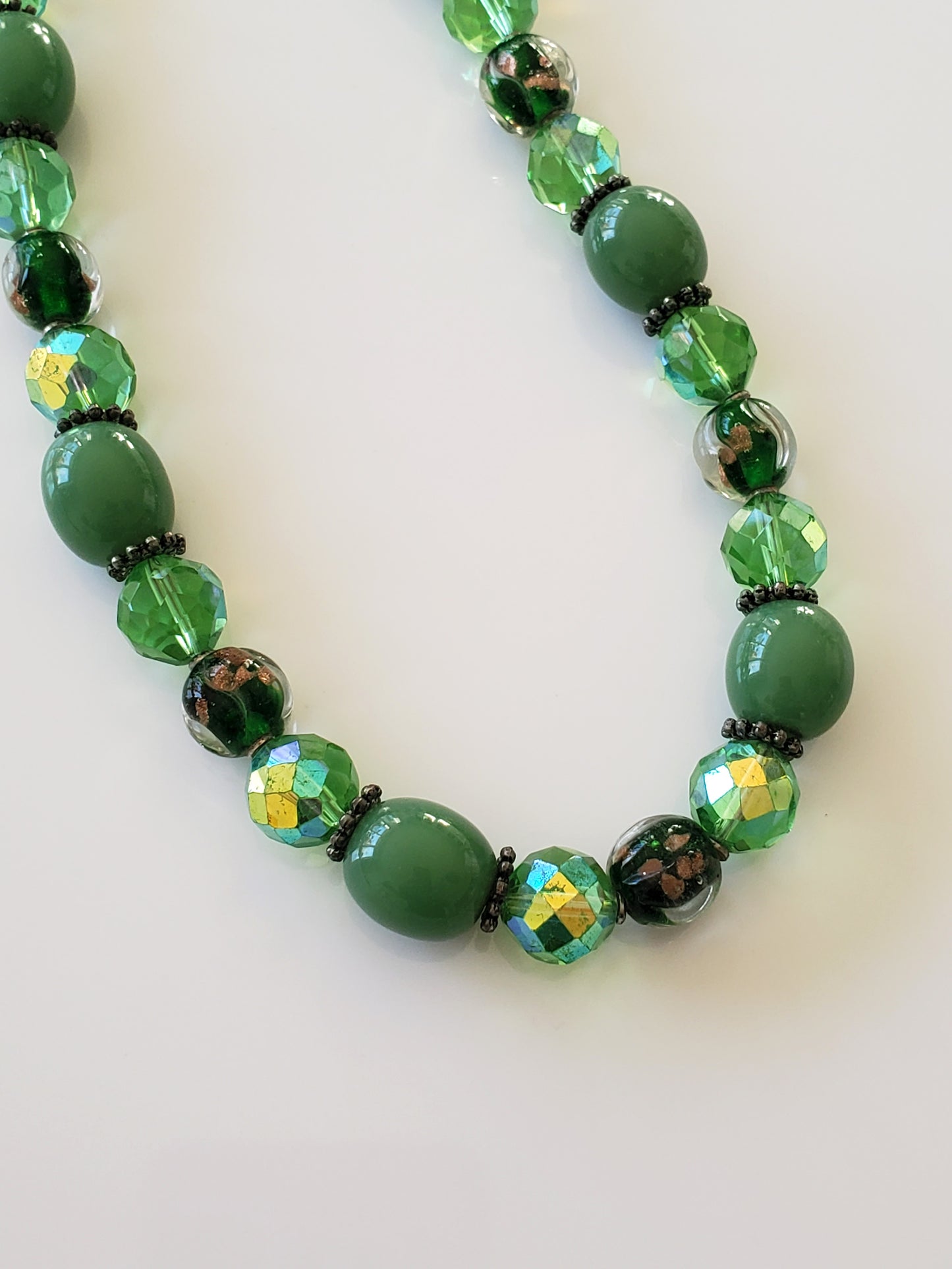 Green Glass Beaded Choker Necklace